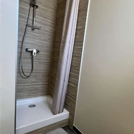 La Petite Esplanade Апартаменты Ангулем